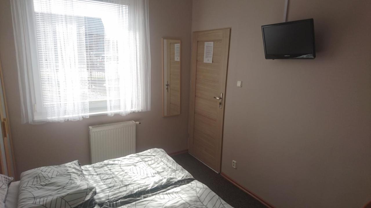 Pokoje Goscinne " Awia " Łeba Exterior foto